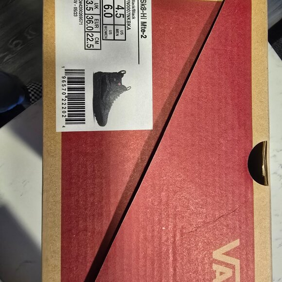 Vans Women's MTE-2 - Size 6 - Picture 8 of 8
